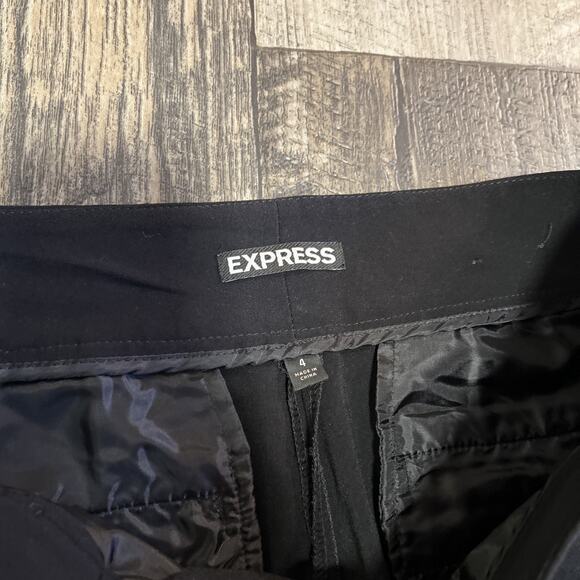 Express Black Pleated Cropped Dress Pants Size 4 Womens - Picture 3 of 7